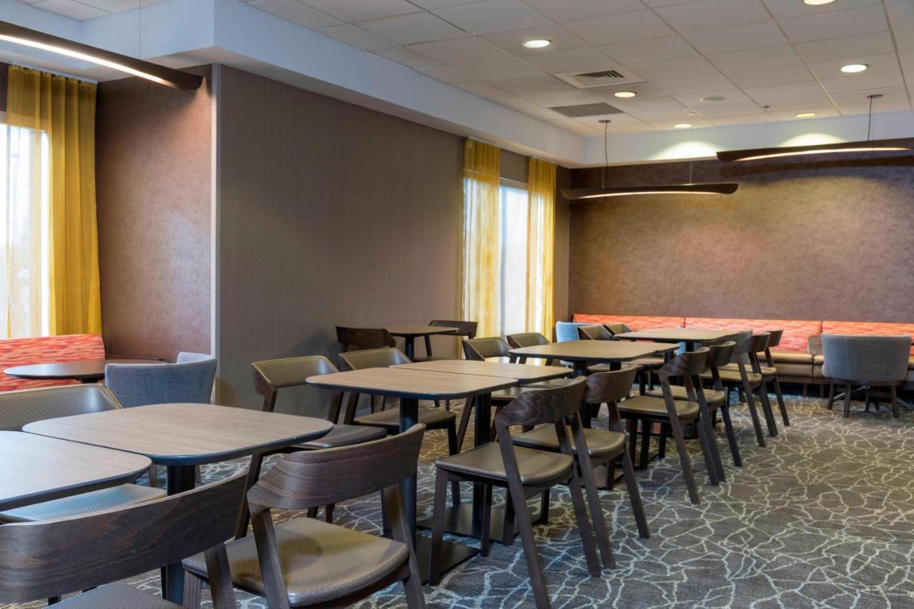 Springhill Suites Grand Rapids North Walker Exteriör bild