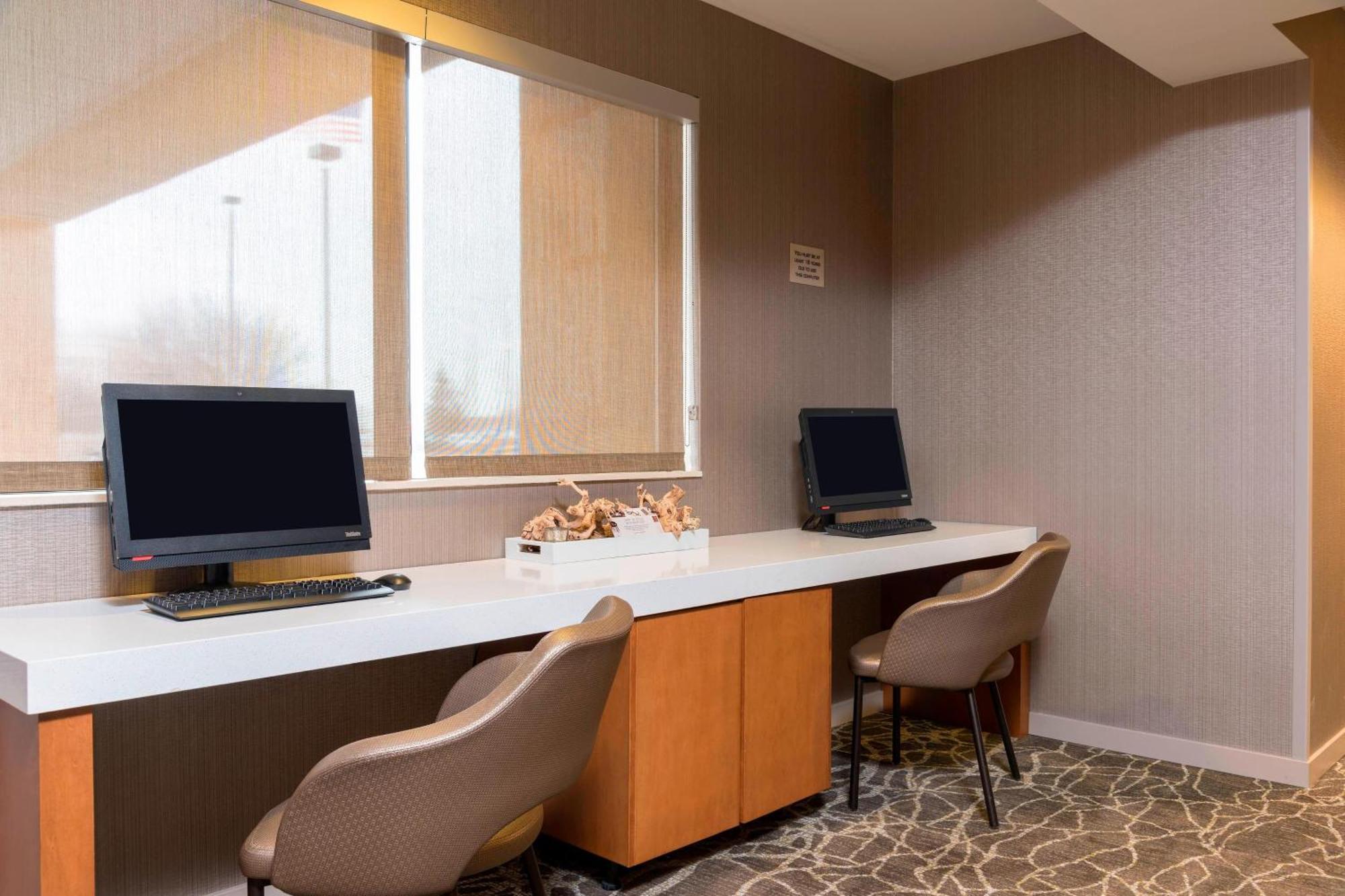 Springhill Suites Grand Rapids North Walker Exteriör bild