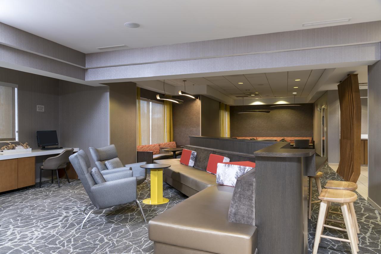 Springhill Suites Grand Rapids North Walker Exteriör bild