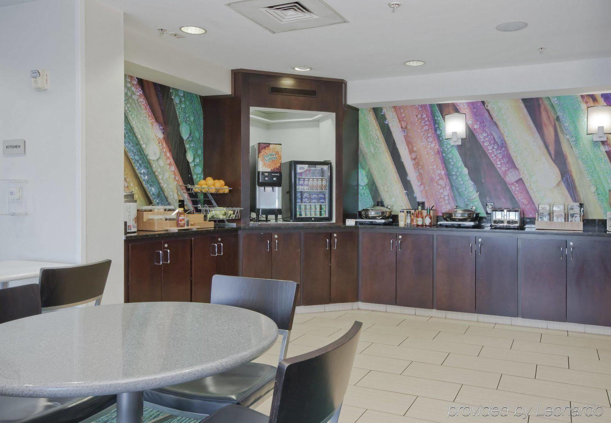 Springhill Suites Grand Rapids North Walker Exteriör bild