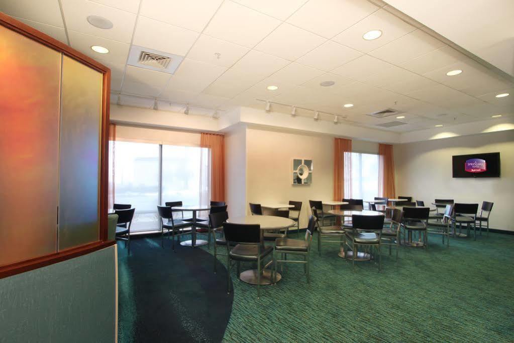 Springhill Suites Grand Rapids North Walker Exteriör bild