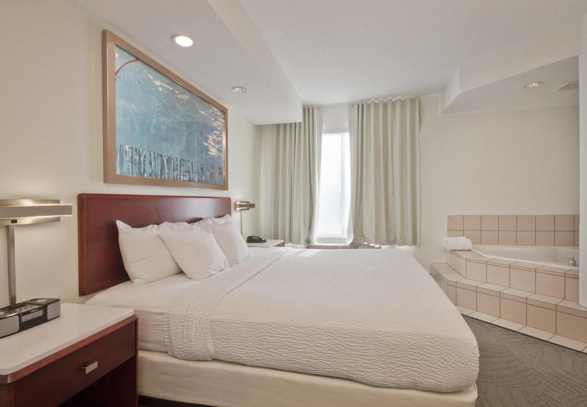 Springhill Suites Grand Rapids North Walker Exteriör bild